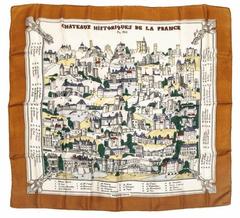 A variation of the Hermès scarf `Châteaux historiques de la france ` first edited in 1949 by `Hugo Grygkar`